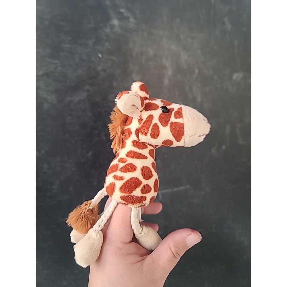 Giraffe Finger Puppet - Picture 1 of 10